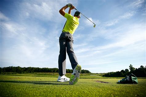 Golfer's swing with a 72-degree wedge