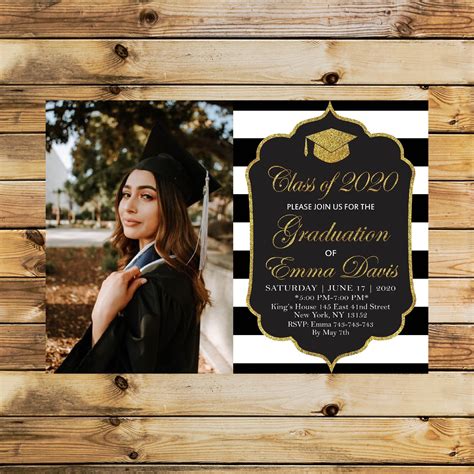 Graduation Party Invitation Design Ideas