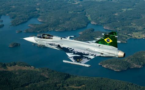 Gripen in flight