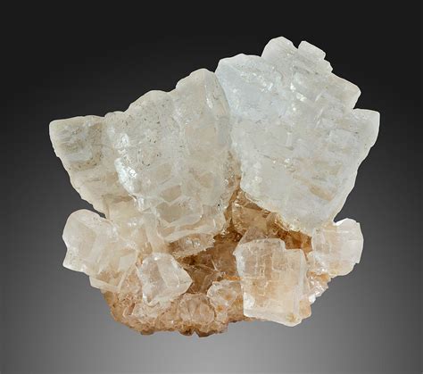 Halite crystal formations