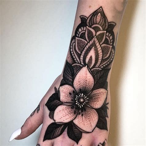 Hand Tattoo Ideas for Women