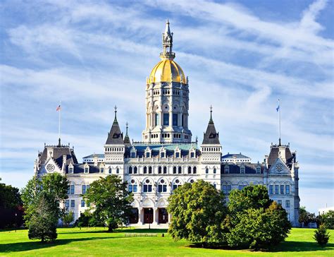 A photo of the Connecticut State Capitol building in Hartford