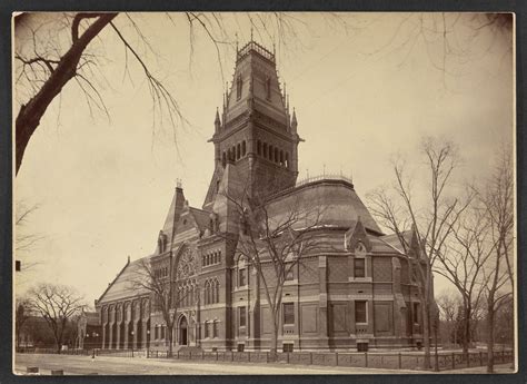 Harvard University History