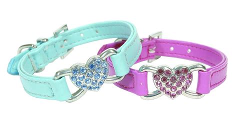 A heart-shaped dog collar idea