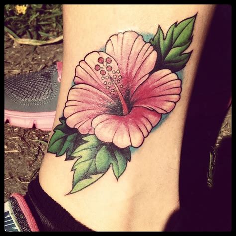 Description of hibiscus tattoo