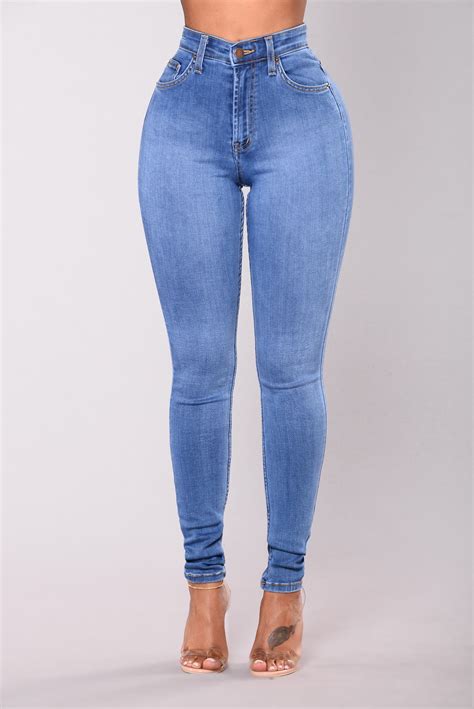 High-Waisted Jeans