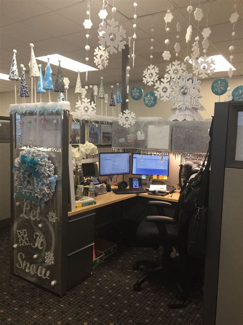 Holiday Office Decor