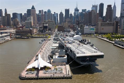 Intrepid Museum Café