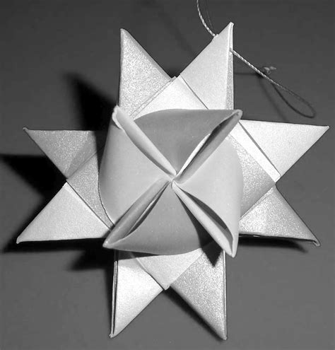 Intricate Moravian star template