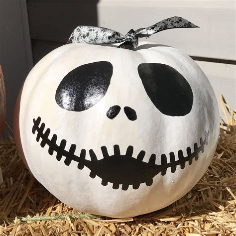 Jack Skellington Pumpkin Carving 3