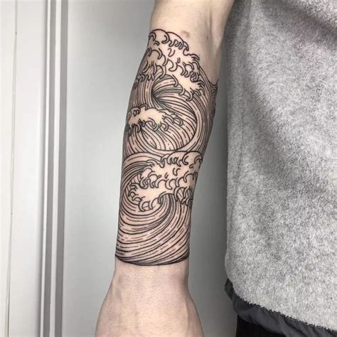 Japanese wave forearm sleeve design