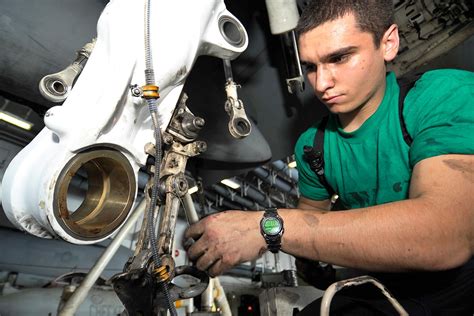 Jet Engine Mechanic Job