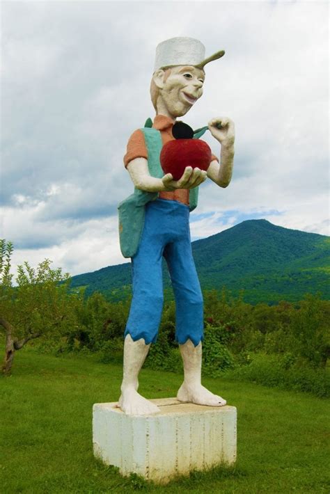 Johnny Appleseed Statue