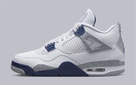 Jordan 4 Navy Fashion