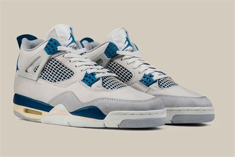 Off-Court Fashion of Jordan 4 Navy