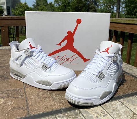 Review of Jordan 4 Sneaker