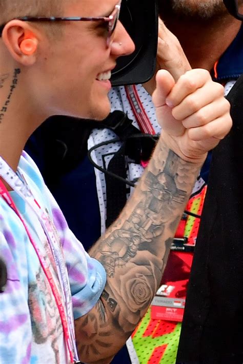 Controversy surrounding Justin Bieber's tattoos