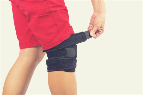 Knee wrapping for athletes