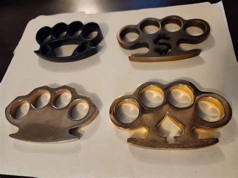 Knuckle Duster Collecting