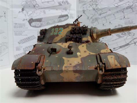 A photograph of a Konings Tiger model