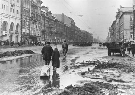 A photo of Soviet soldiers during the Battle of Leningrad