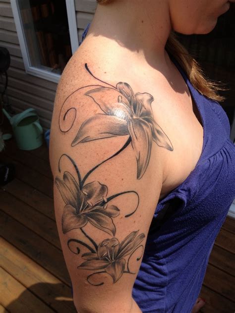 Lily Shoulder Tattoo Ideas