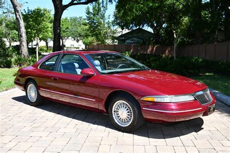 Lincoln Mark 8 Exterior