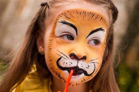 Lion face paint design