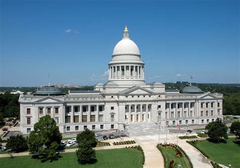 A photo of the Arkansas State Capitol building in Little Rock