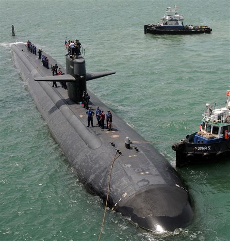 Los Angeles-class submarine image 3