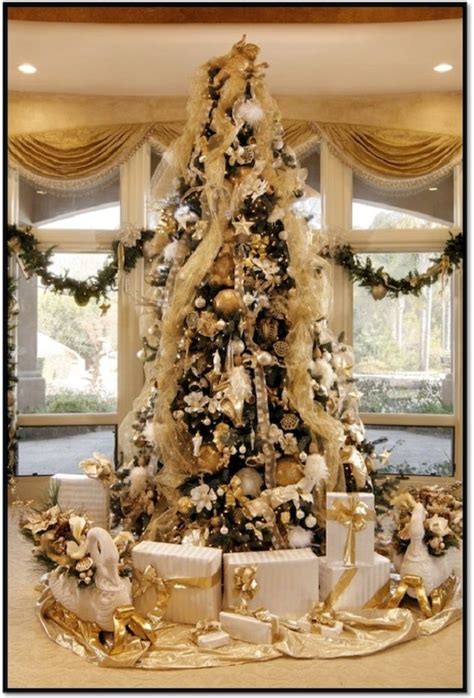 Luxurious Christmas Tree Decorations 4