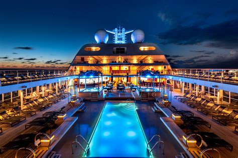 Luxury Cruise Lines