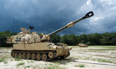 M109 Paladin Self-Propelled Howitzer