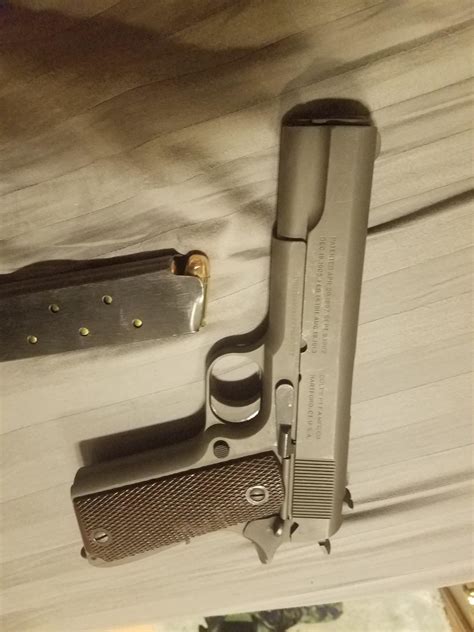 M1911 pistol