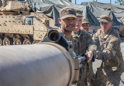 M1A1 Abrams Tank Maintenance