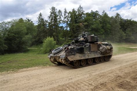 M2 Bradley's advanced mobility features