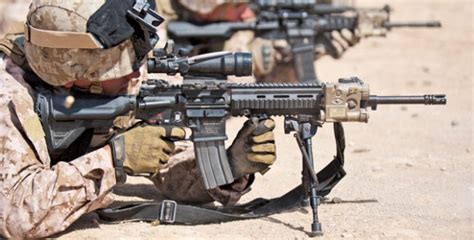 M27 IAR Marine Corps