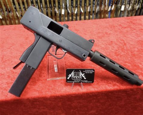 Mac 10 Submachine Gun