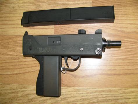 MAC 11 Pistol