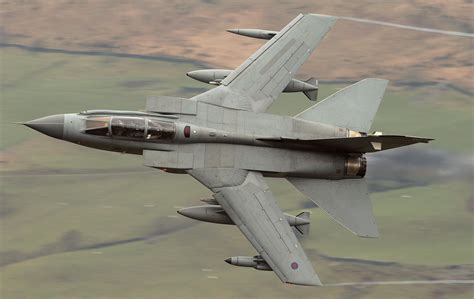 Mach Loop Tornado GR4