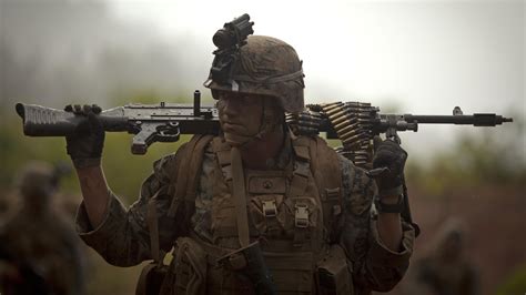 Machine Gunner Marines in combat