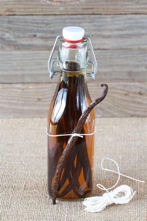 Making Homemade Vanilla Extract