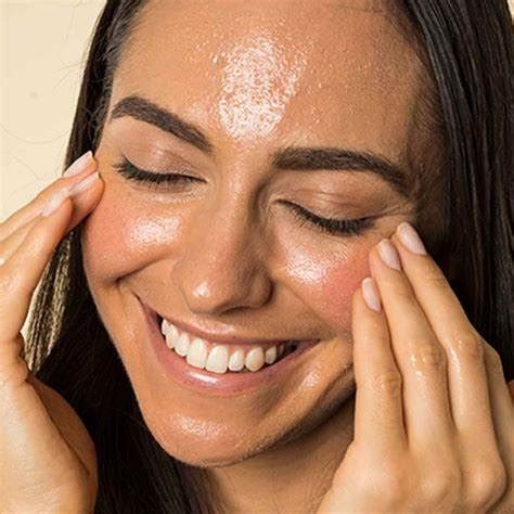 Managing oily skin