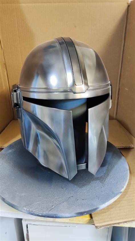 Mandalorian helmet DIY