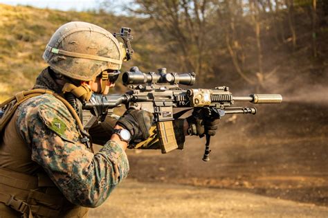 A group of Marines in combat gear