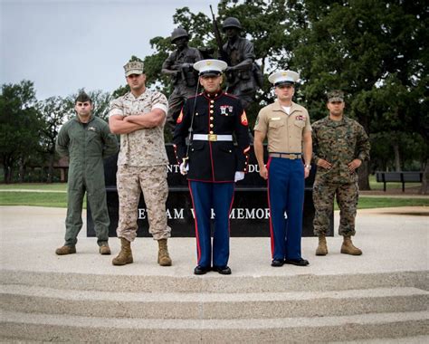 Marine Corps Uniforms Gallery 7