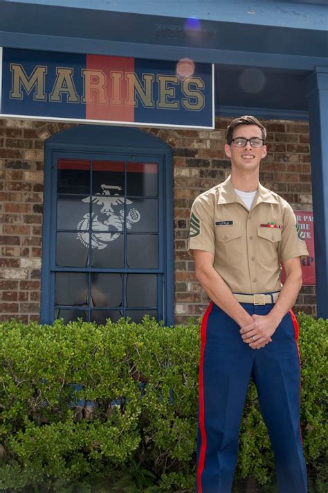 Marine recruiter image 8