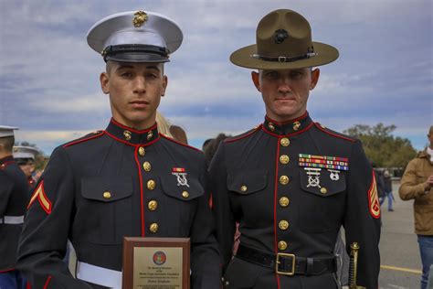 Marine Reserves drill instructor