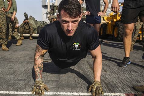 Marine Corps physical fitness image 10