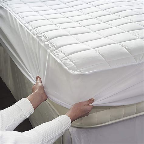 Mattress protector